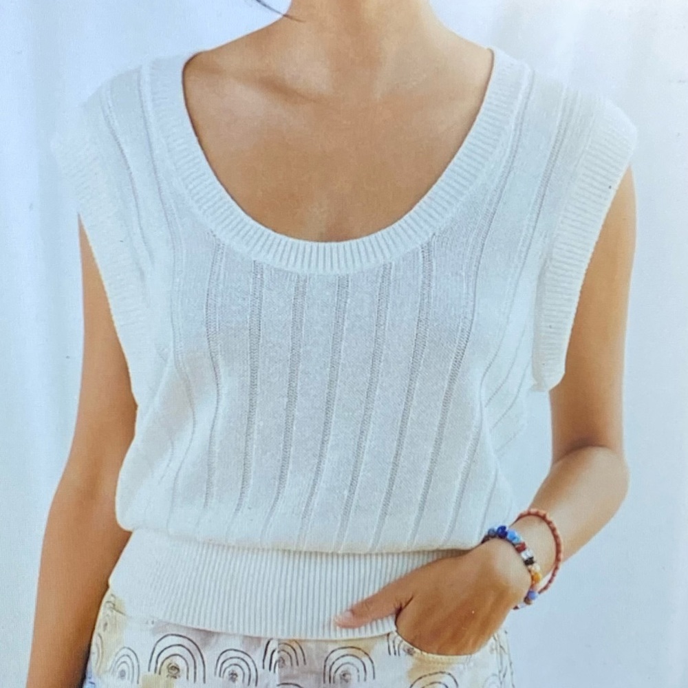 Anthropologie - Maeve white ribbed sweater tank/ Medium.